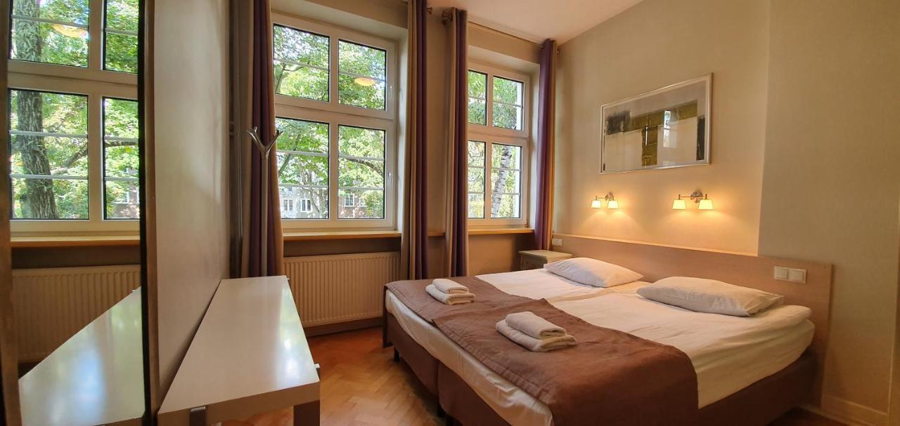 Patio Apartments - Old Town กดัญสก์ ภายนอก รูปภาพ