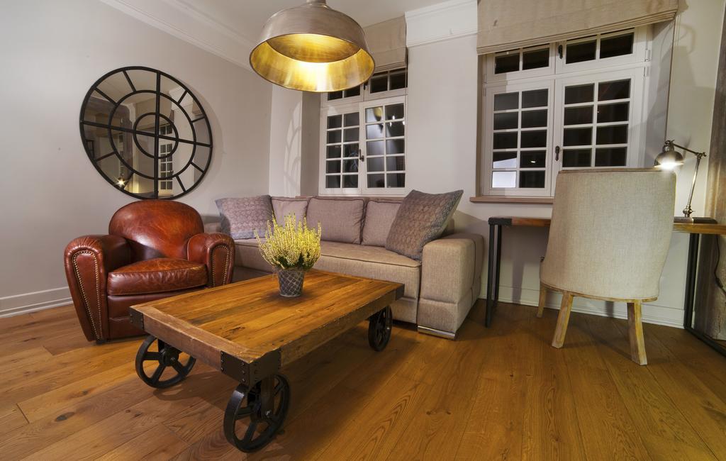 Patio Apartments - Old Town กดัญสก์ ห้อง รูปภาพ