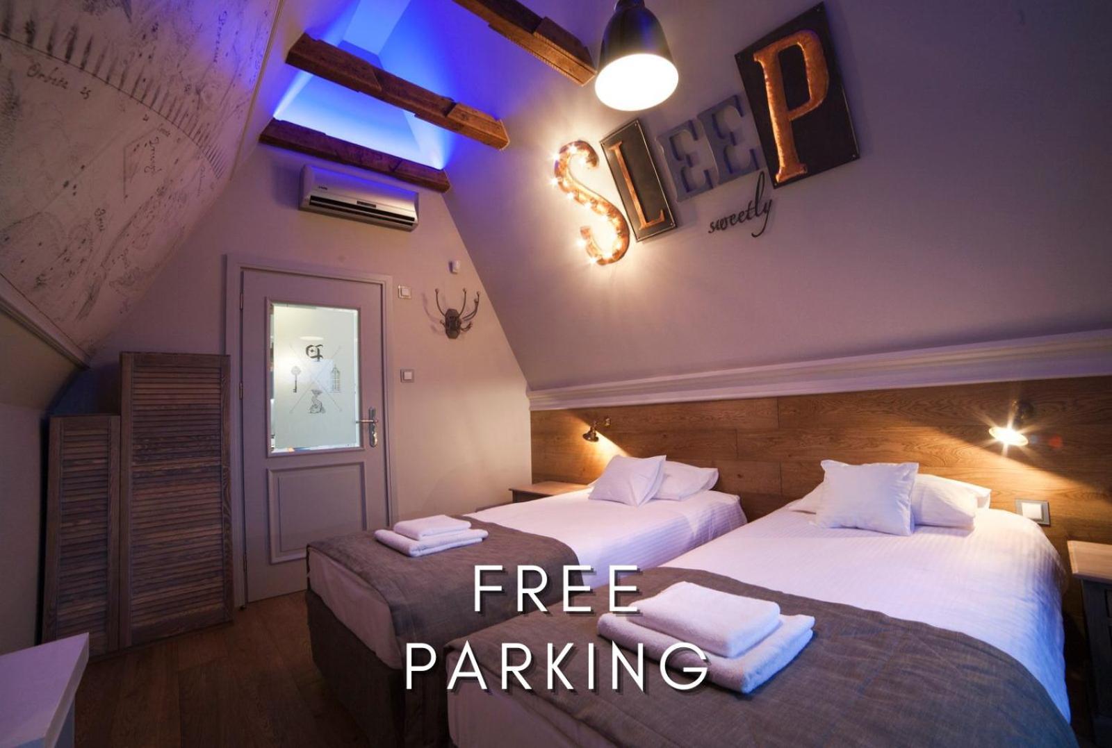 Patio Apartments - Old Town กดัญสก์ ภายนอก รูปภาพ