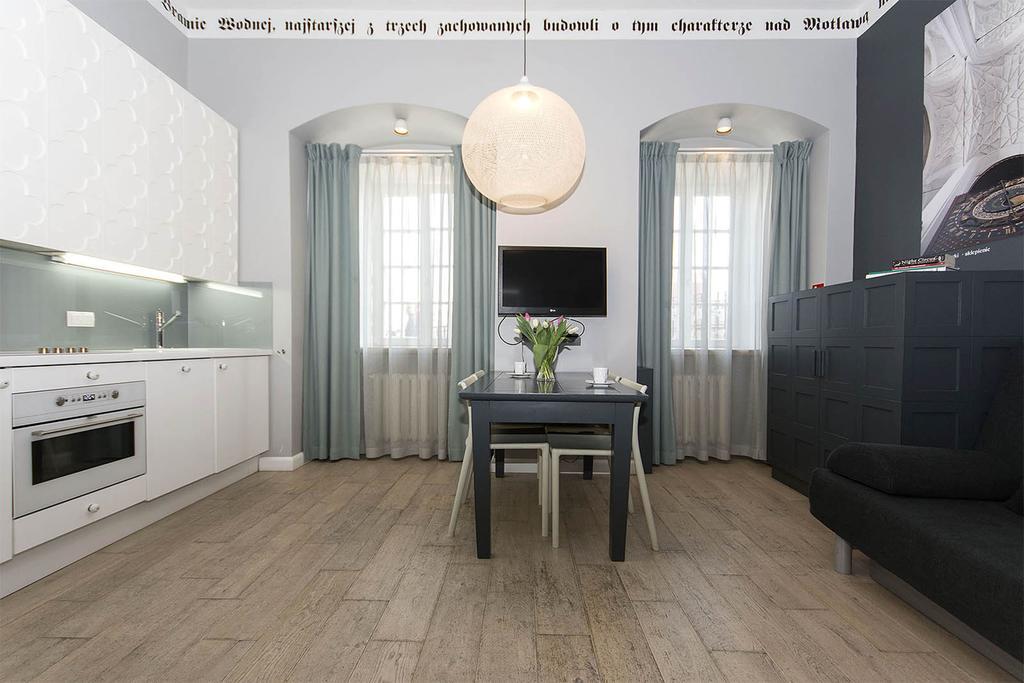 Patio Apartments - Old Town กดัญสก์ ภายนอก รูปภาพ