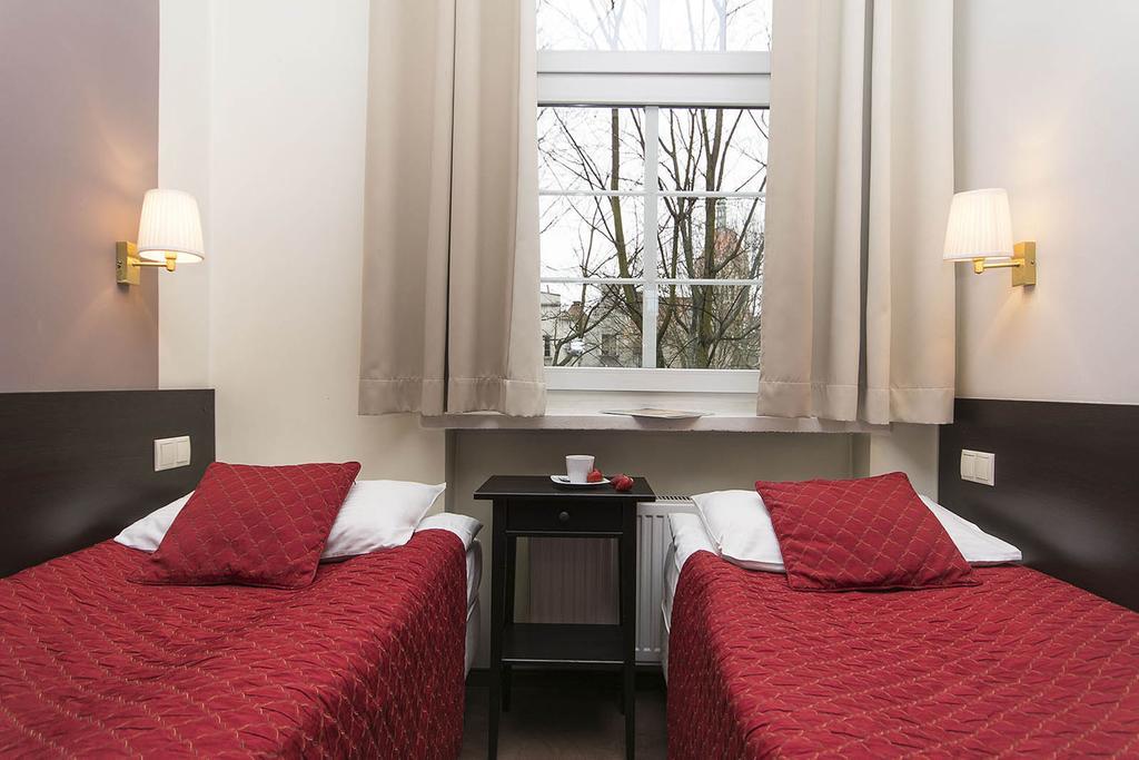 Patio Apartments - Old Town กดัญสก์ ภายนอก รูปภาพ