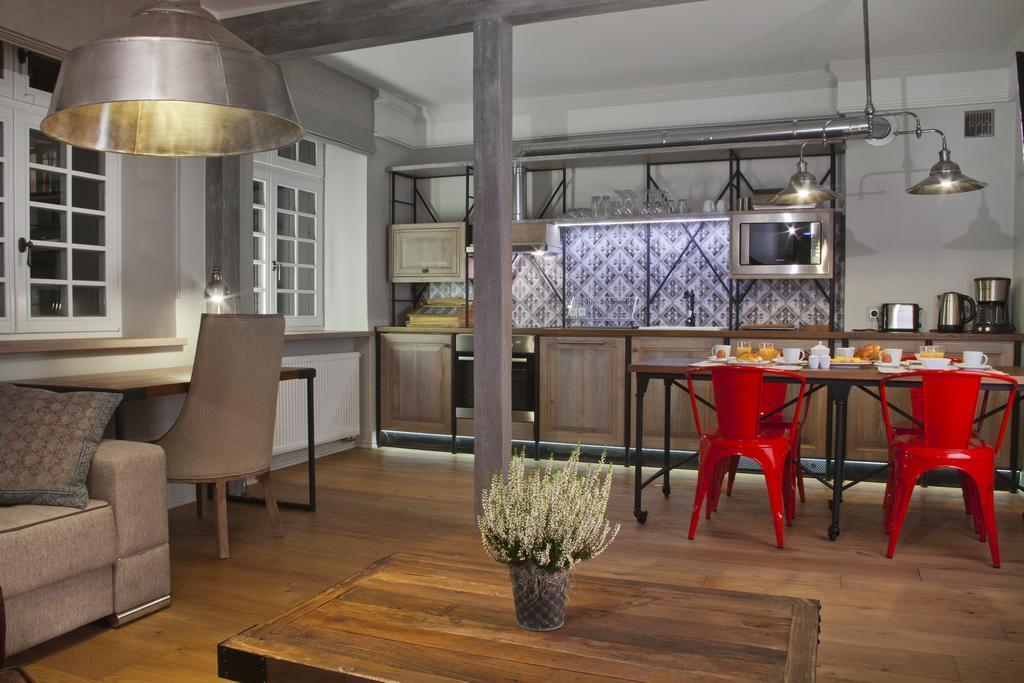 Patio Apartments - Old Town กดัญสก์ ภายนอก รูปภาพ