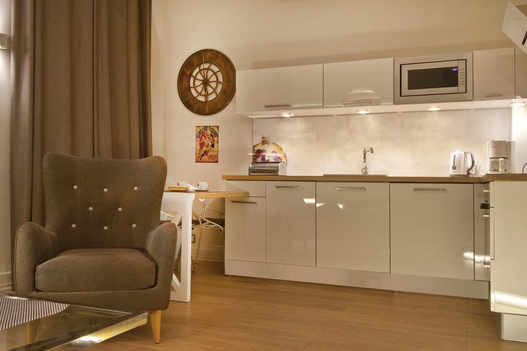 Patio Apartments - Old Town กดัญสก์ ห้อง รูปภาพ