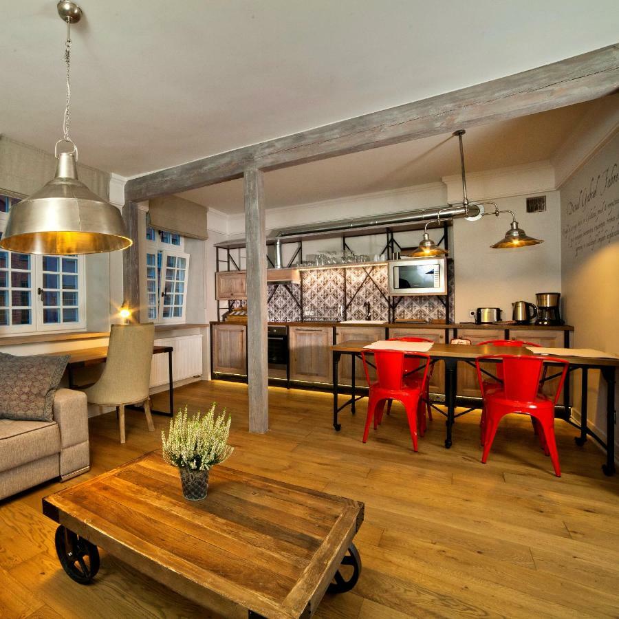 Patio Apartments - Old Town กดัญสก์ ภายนอก รูปภาพ